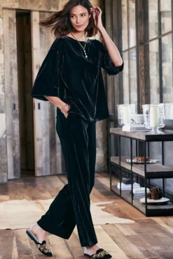 Hot Soft Surroundings Aria Velvet Top